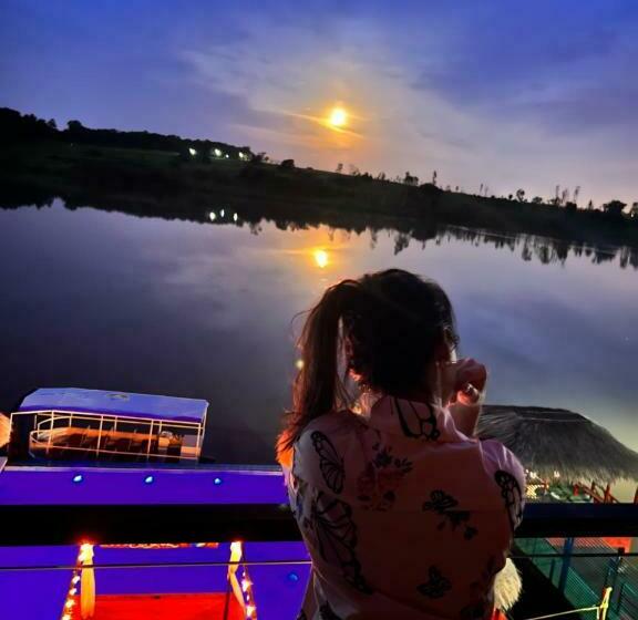 هتل Cabaña Costa Azul