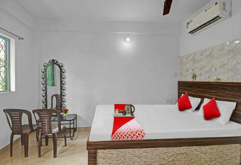 ホテル Oyo 89774 Noor