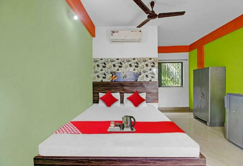 ホテル Oyo 89774 Noor