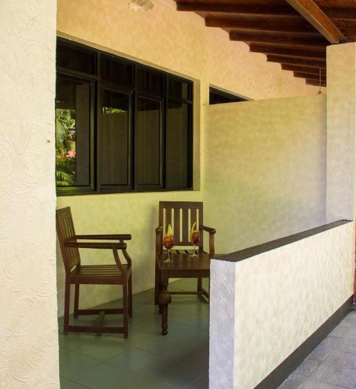 酒店 River View Banquet & Resort