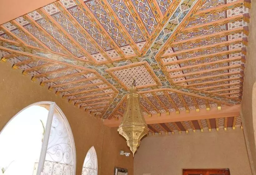 Hotelli Salma Palms Hôtel