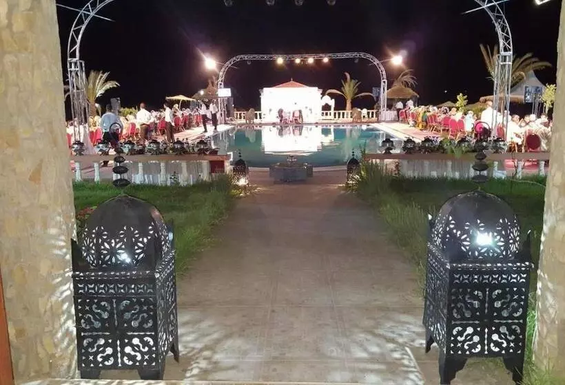 Hotelli Salma Palms Hôtel