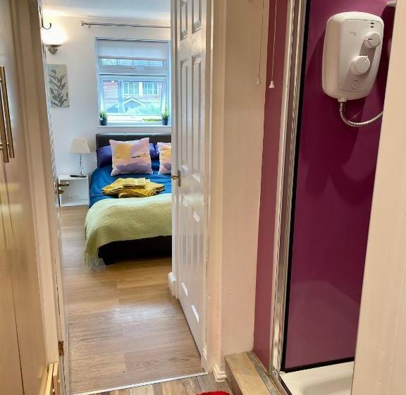 פנסיון Boscote