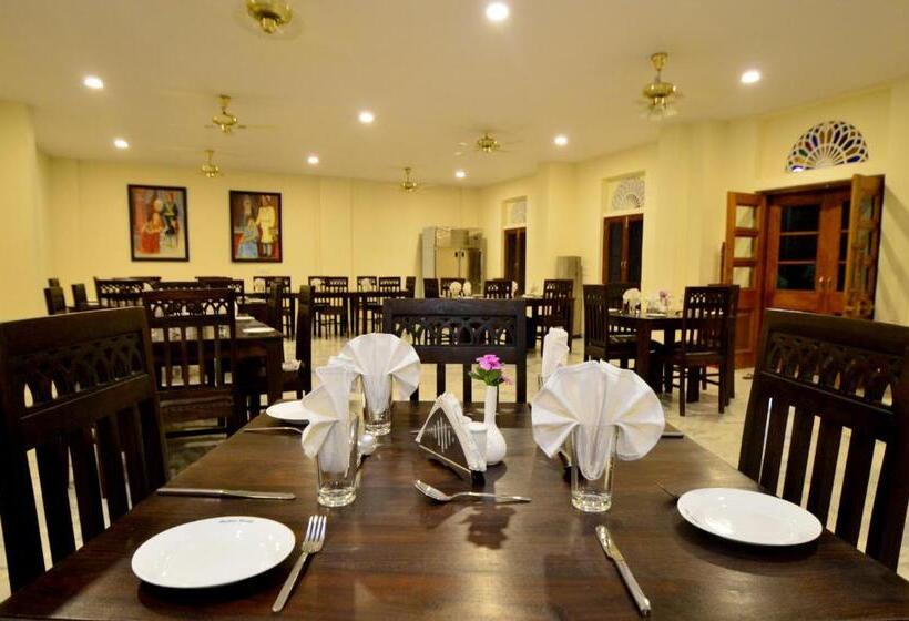 Aaram Baagh A Luxury Nature Resort