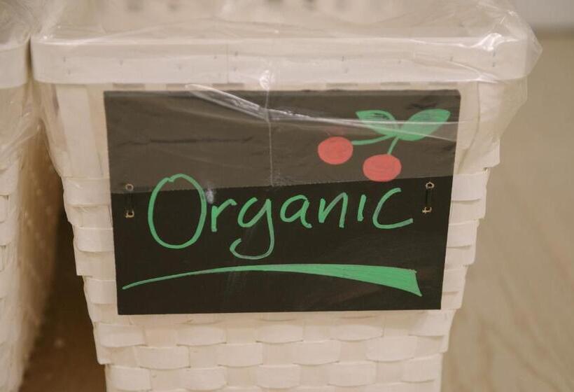 تختخواب و صبحانه Bed In Naples