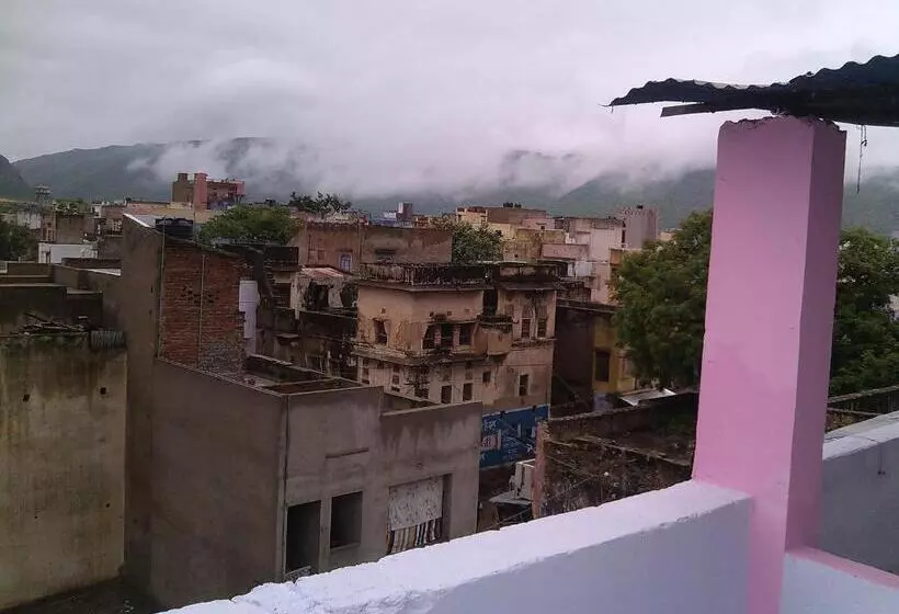 Hotel Poonam Pushkar