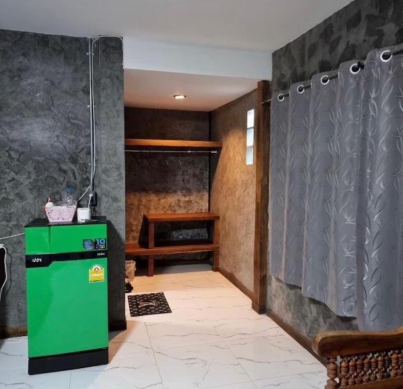 Resort บ้านภทรพรรณ ขุนยวม แม่ฮ่องสอน Pataraphan House, Khunyuam, Maehongson, Thailand