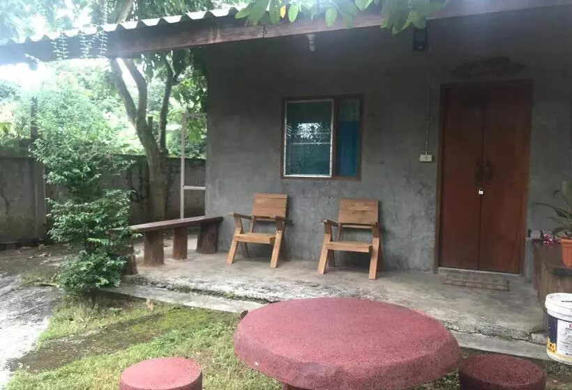 Lomakeskus บ้านภทรพรรณ ขุนยวม แม่ฮ่องสอน Pataraphan House, Khunyuam, Maehongson, Thailand