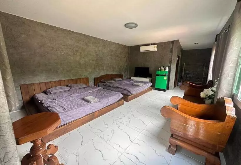 Lomakeskus บ้านภทรพรรณ ขุนยวม แม่ฮ่องสอน Pataraphan House, Khunyuam, Maehongson, Thailand