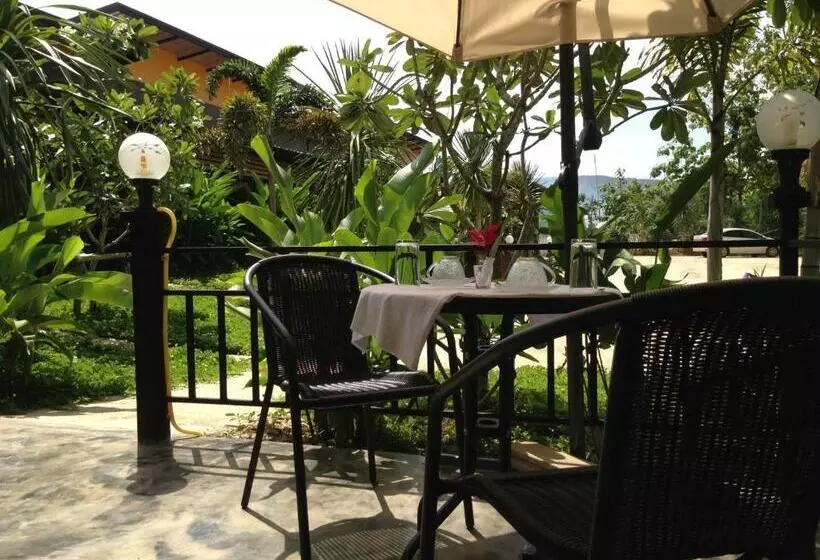 Baan Rai Phufah Resort Chiangrai