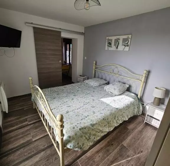 Aamiaismajoitus (B&B) Chambre D Hotes Le Pigeonnier