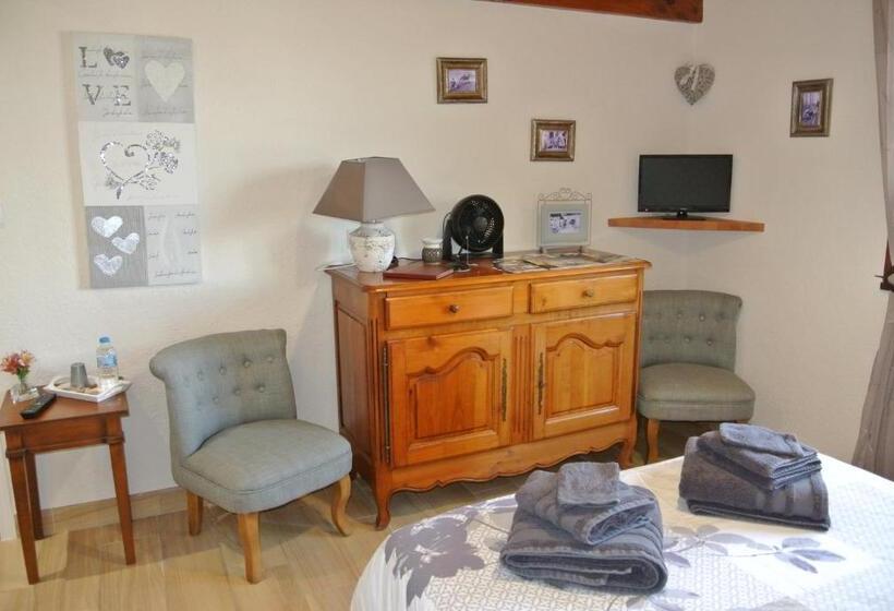 تختخواب و صبحانه Chez Michel Et Josette