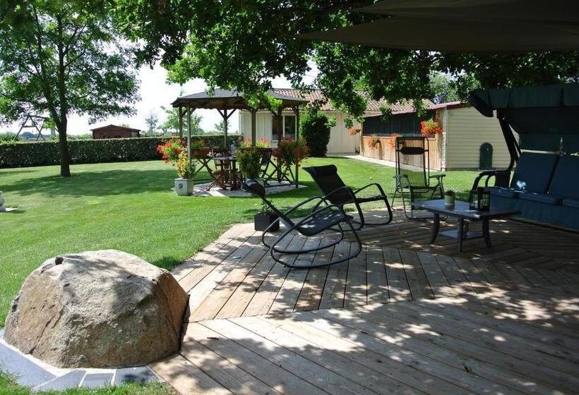 تختخواب و صبحانه Chez Michel Et Josette