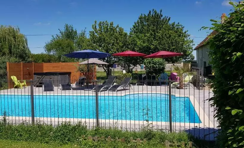 Aamiaismajoitus (B&B) Gîte Et Chambres D Hôtes Le Chêne Billault