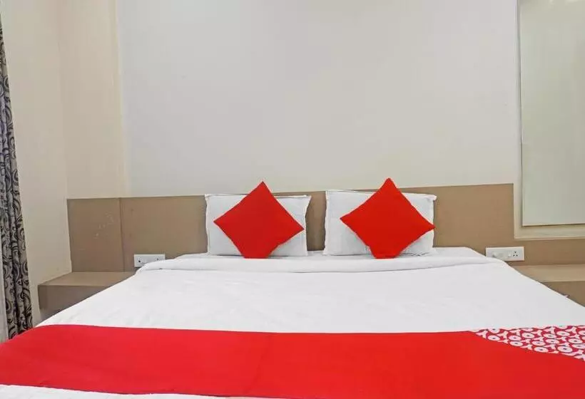 Hotelli Flagship 84218  Bankar House