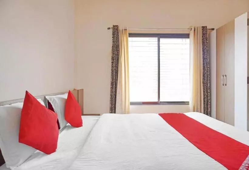 Hotelli Flagship 84218  Bankar House