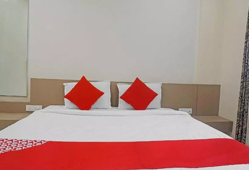 Hotelli Flagship 84218  Bankar House