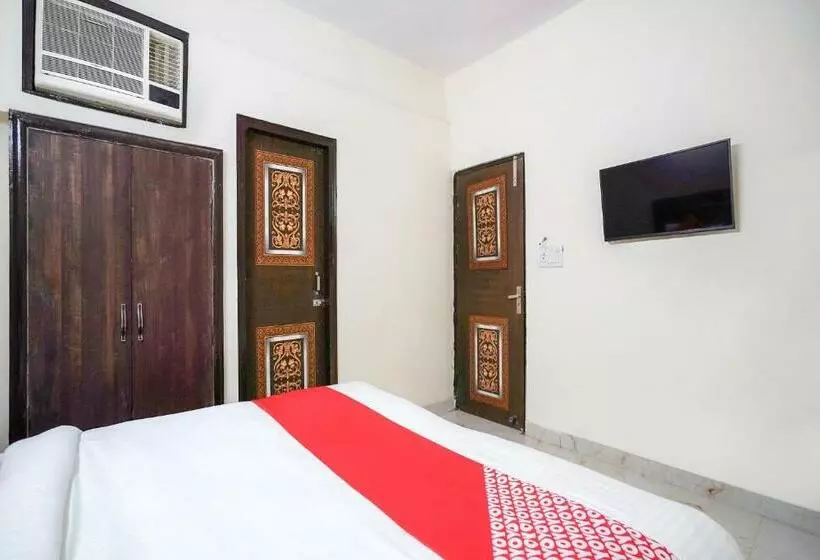 ホテル Oyo 74584 Vivaan Palace
