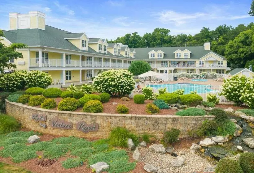 ホテル Relaxing 3 Bed 1 Bath Loft Suite Located Seconds From The Beach 225