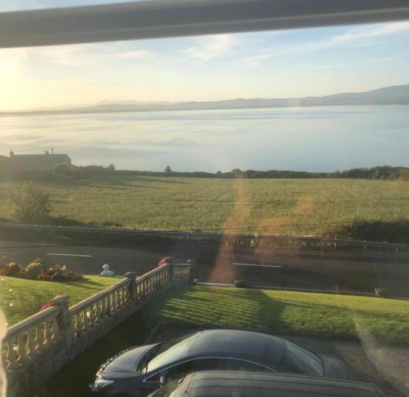 Ocean View B&b X35x250