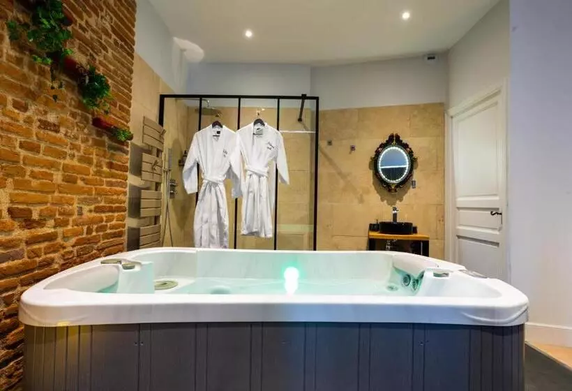 Majatalo Le Prieuré   Suites Romantiques Spa Privatif, Piscine, Jardin, Massages Proche De Toulouse