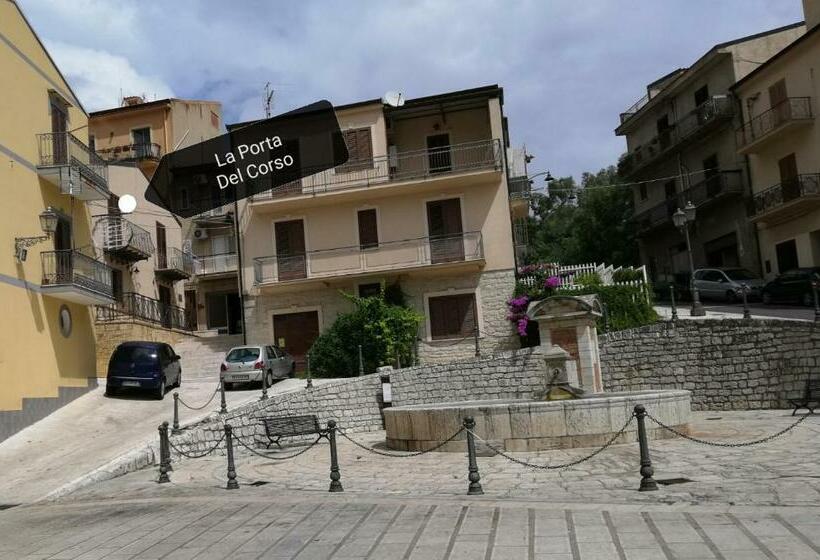 פנסיון La Porta Del Corso