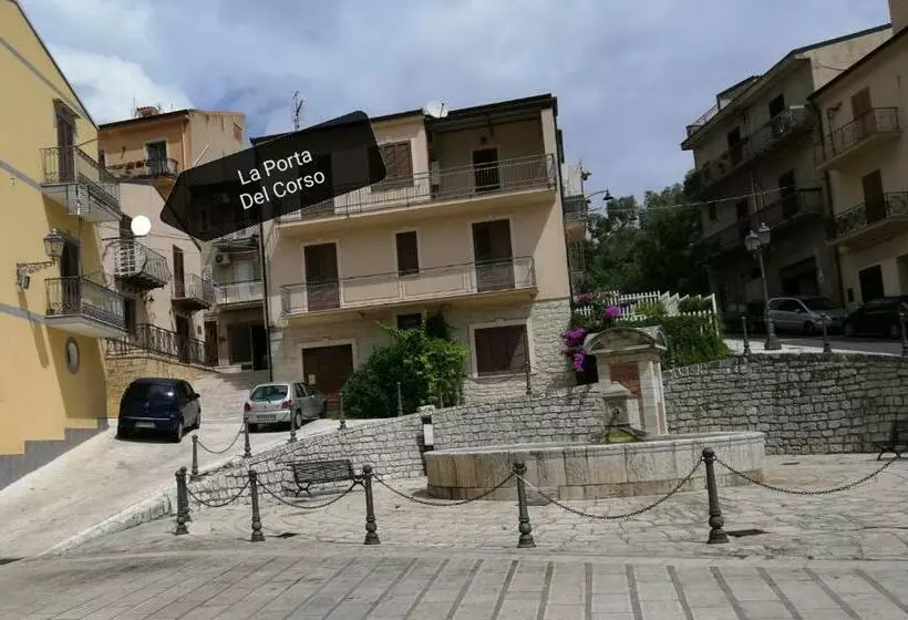 ペンション La Porta Del Corso