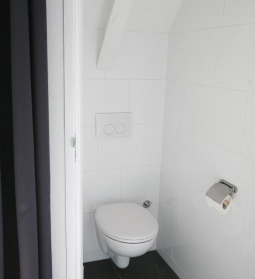 פנסיון Prins Van Poederoijen