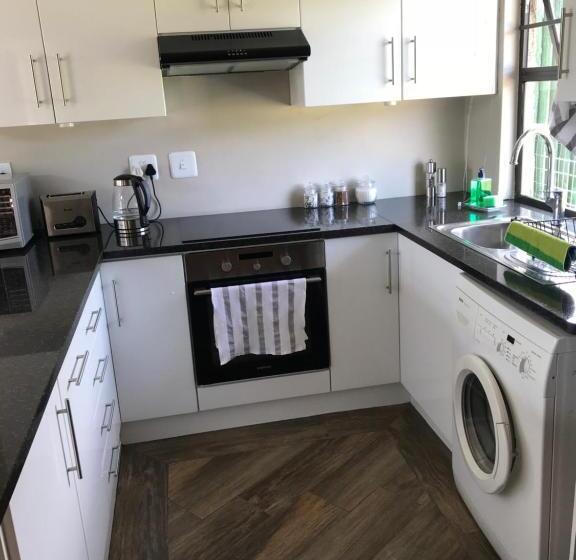 بنسيون The Store