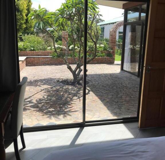 بنسيون The Store