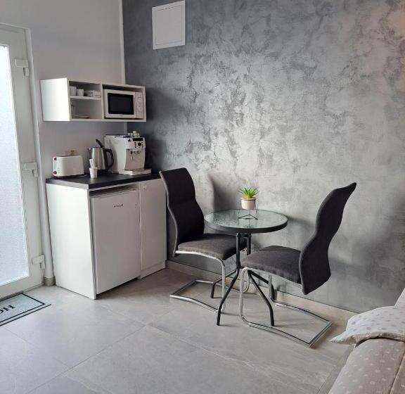 Пансион Kevin&jessica Rooms