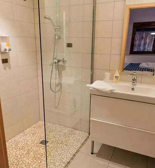 ベッドアンドブレックファースト Au Gre Des Chateaux