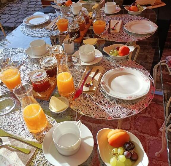 مبيت وإفطار Au Repos De La Licorne