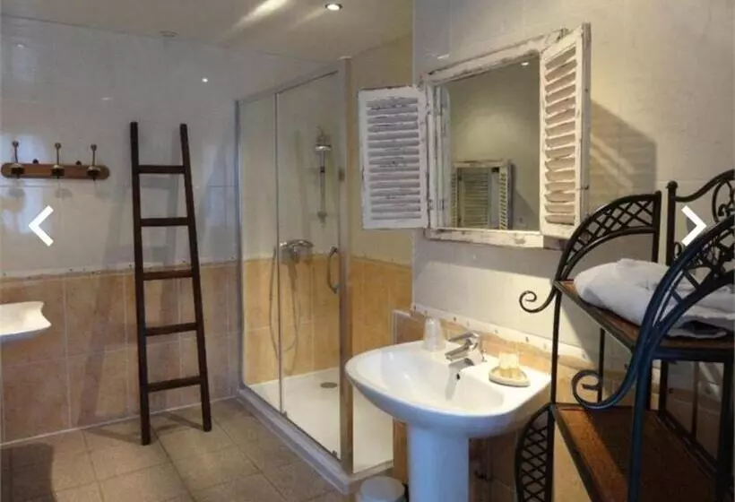 Aamiaismajoitus (B&B) Chambre & Caux