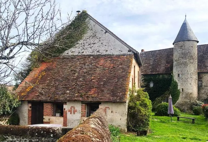 Aamiaismajoitus (B&B) Chateau Mareuil