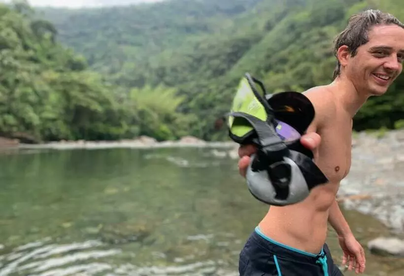 Aamiaismajoitus (B&B) Ecocabaña Pocahontas En Rio Santo Domingo, Melcocho