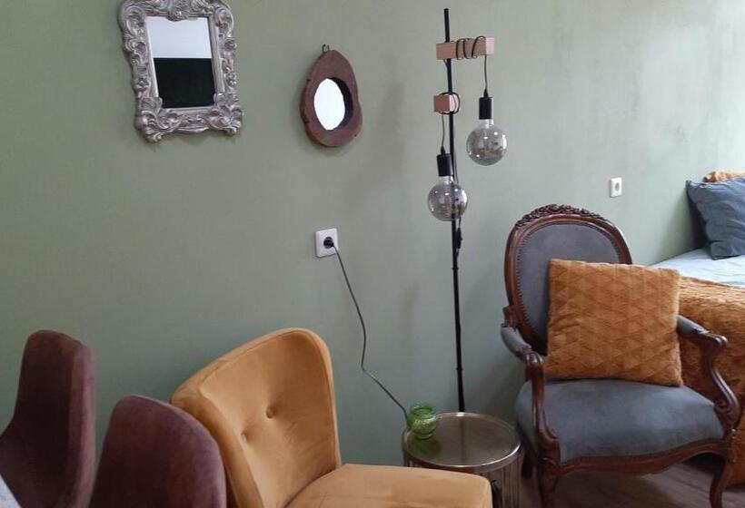 Bed and Breakfast Gastenverblijf Nummer 1 Sommelsdijk