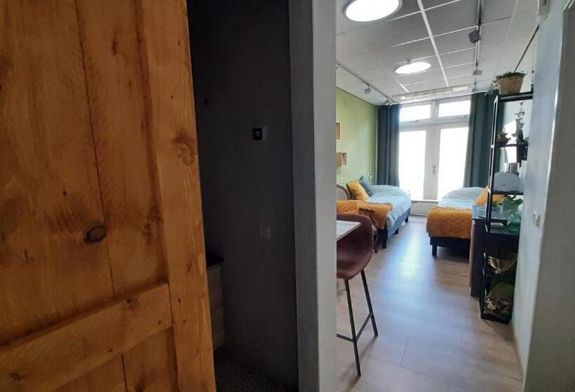 Bed and Breakfast Gastenverblijf Nummer 1 Sommelsdijk