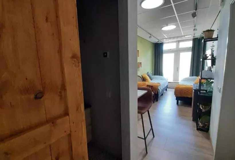 Aamiaismajoitus (B&B) Gastenverblijf Nummer 1 Sommelsdijk