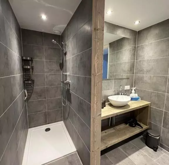 Aamiaismajoitus (B&B) Gastenverblijf Rodenburg