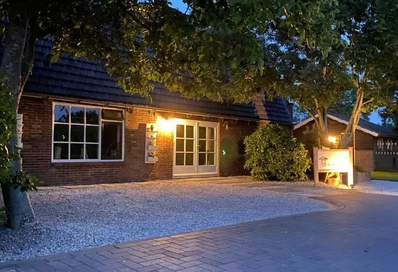 Aamiaismajoitus (B&B) Gastenverblijf Rodenburg