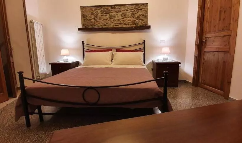 Aamiaismajoitus (B&B) Il Covo Dei Re