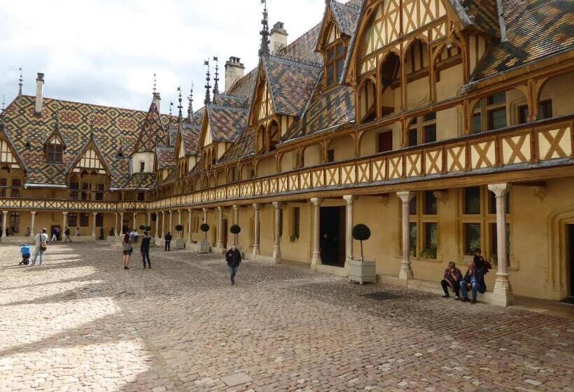 צימר La Loubertine