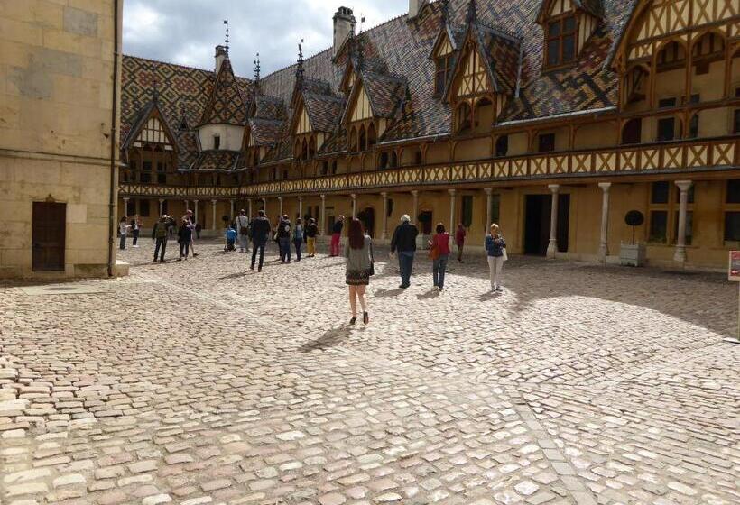 צימר La Loubertine