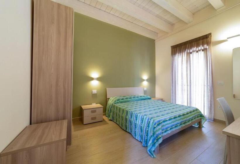 住宿加早餐  The Garden