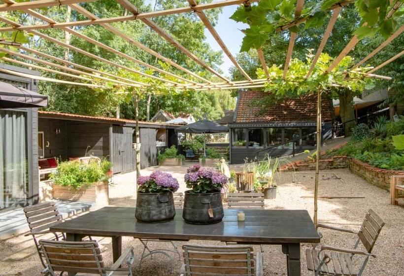 فندق Herberg De Swaen