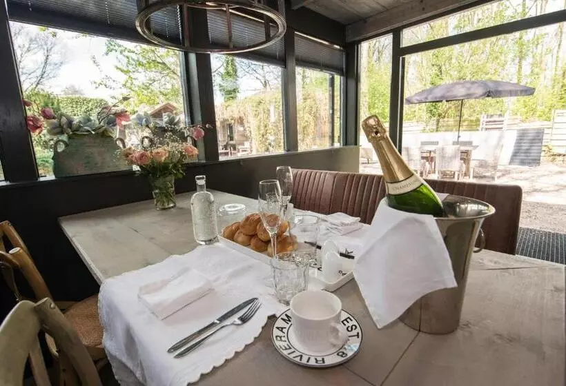 ホテル Herberg De Swaen