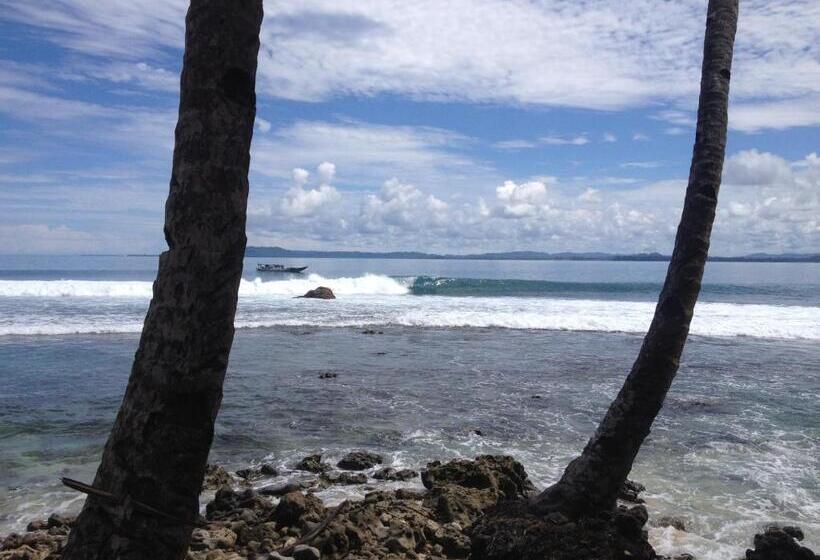 Hotel Masokut Surf Camp Siberut Mentawai Surfing Barrels