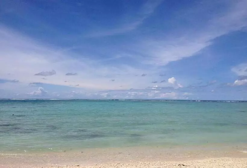 Hotelli Masokut Surf Camp Siberut Mentawai Surfing Barrels