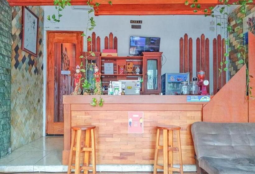 בית מלון כפרי Paris Syariah Residence At Jalan Parangtritis Yogyakarta